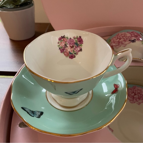 HOST PICK⭐️Royal Albert Miranda Kerr Teacup & Saucer Set 💖 Fine Bone China NIB - Picture 12 of 16